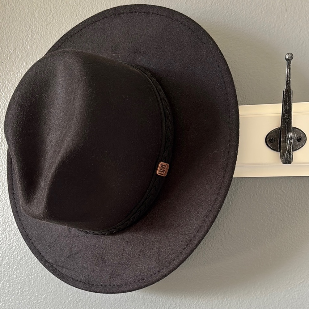 Frye Polyester Black Hat #524 - image 1